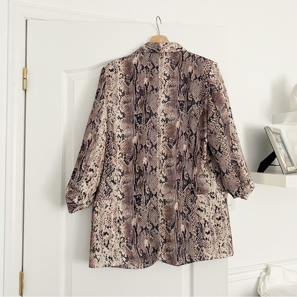 SHEIN | Snakeskin print open blazer - Picture 5 of 11